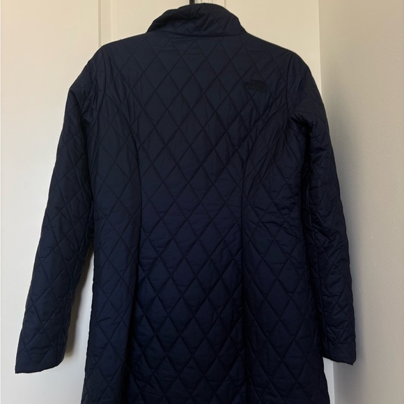 The North Face Iliana Insulated Primaloft Quilted Parka in navy blue - Picture 3 of 6